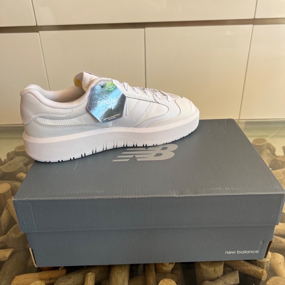 NEW BALANCE CT302 Leather Low Top Sneakers main image 4
